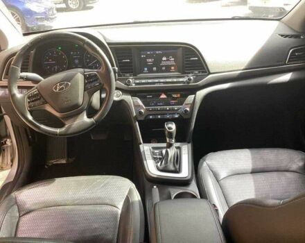 Серый Хендай Элантра, объемом двигателя 2 л и пробегом 50 тыс. км за 2800 $, фото 6 на Automoto.ua