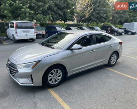 Серый Хендай Элантра, объемом двигателя 2 л и пробегом 97 тыс. км за 11999 $, фото 3 на Automoto.ua