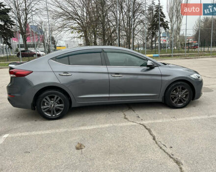 Серый Хендай Элантра, объемом двигателя 1.98 л и пробегом 128 тыс. км за 12500 $, фото 9 на Automoto.ua