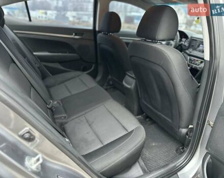 Серый Хендай Элантра, объемом двигателя 2 л и пробегом 175 тыс. км за 11200 $, фото 12 на Automoto.ua