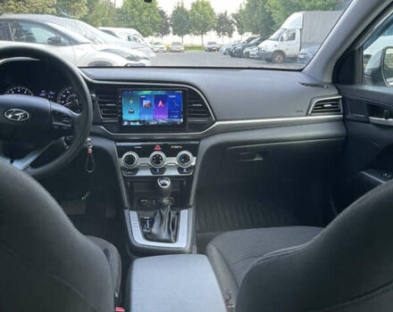 Серый Хендай Элантра, объемом двигателя 2 л и пробегом 97 тыс. км за 12500 $, фото 29 на Automoto.ua