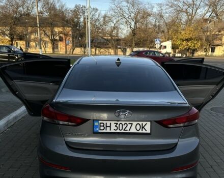 Сірий Хендай Елантра, об'ємом двигуна 2 л та пробігом 160 тис. км за 12800 $, фото 5 на Automoto.ua