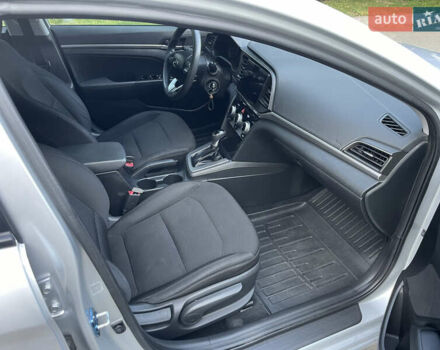 Серый Хендай Элантра, объемом двигателя 2 л и пробегом 97 тыс. км за 11999 $, фото 29 на Automoto.ua