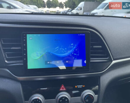 Серый Хендай Элантра, объемом двигателя 2 л и пробегом 97 тыс. км за 11999 $, фото 31 на Automoto.ua