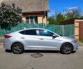 Сірий Хендай Елантра, об'ємом двигуна 2 л та пробігом 250 тис. км за 9900 $, фото 1 на Automoto.ua