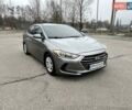 Серый Хендай Элантра, объемом двигателя 2 л и пробегом 175 тыс. км за 11200 $, фото 1 на Automoto.ua