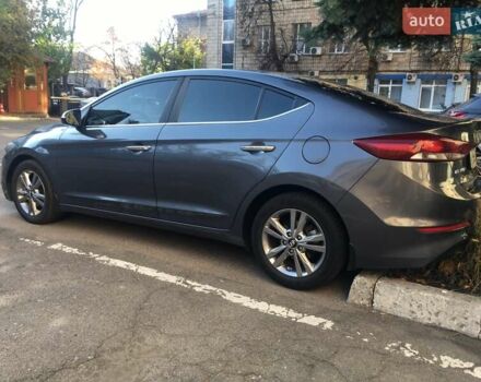 Серый Хендай Элантра, объемом двигателя 2 л и пробегом 183 тыс. км за 15000 $, фото 3 на Automoto.ua