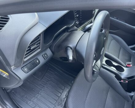 Серый Хендай Элантра, объемом двигателя 2 л и пробегом 96 тыс. км за 12399 $, фото 18 на Automoto.ua