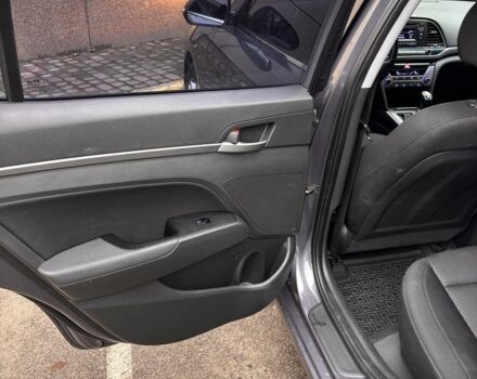 Сірий Хендай Елантра, об'ємом двигуна 1.6 л та пробігом 111 тис. км за 11900 $, фото 11 на Automoto.ua