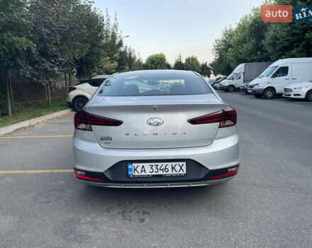 Серый Хендай Элантра, объемом двигателя 2 л и пробегом 97 тыс. км за 12500 $, фото 9 на Automoto.ua