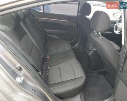 Хендай Элантра 2018 в Львове на Automoto.ua Серый Хендай Элантра, объемом двигателя 2 л и пробегом 72 тыс. км за 2200 $, фото 9 на Automoto.ua