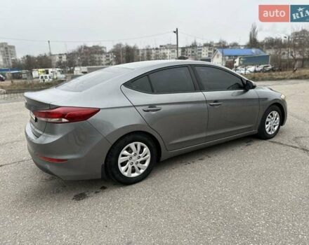 Серый Хендай Элантра, объемом двигателя 2 л и пробегом 175 тыс. км за 11200 $, фото 16 на Automoto.ua