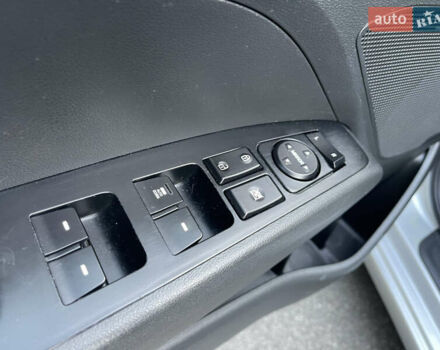 Серый Хендай Элантра, объемом двигателя 2 л и пробегом 97 тыс. км за 12500 $, фото 31 на Automoto.ua