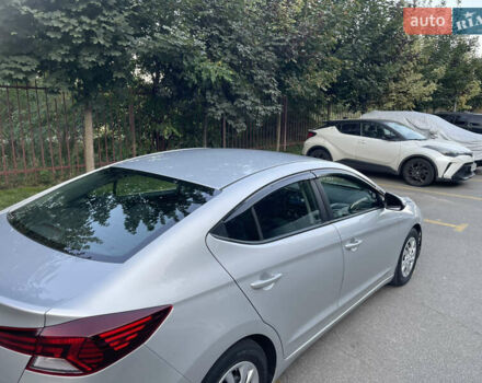 Серый Хендай Элантра, объемом двигателя 2 л и пробегом 97 тыс. км за 12500 $, фото 11 на Automoto.ua