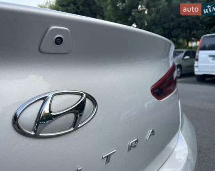 Серый Хендай Элантра, объемом двигателя 2 л и пробегом 97 тыс. км за 11999 $, фото 18 на Automoto.ua