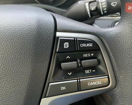 Сірий Хендай Елантра, об'ємом двигуна 2 л та пробігом 165 тис. км за 10700 $, фото 34 на Automoto.ua