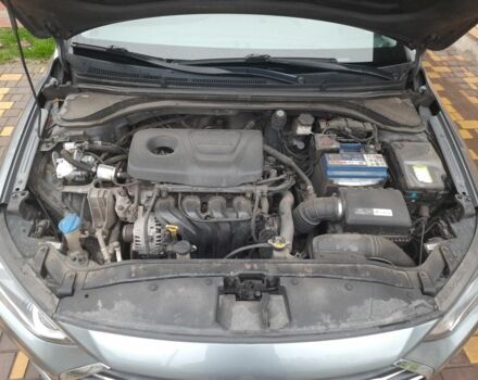 Сірий Хендай Елантра, об'ємом двигуна 0 л та пробігом 132 тис. км за 10900 $, фото 19 на Automoto.ua