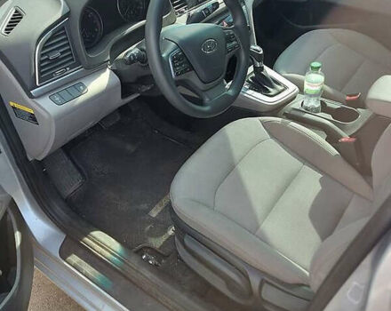 Серый Хендай Элантра, объемом двигателя 2 л и пробегом 156 тыс. км за 12400 $, фото 7 на Automoto.ua