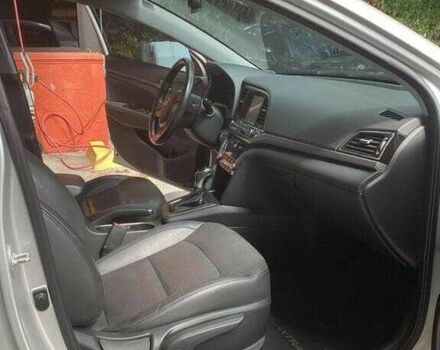 Серый Хендай Элантра, объемом двигателя 2 л и пробегом 50 тыс. км за 2800 $, фото 7 на Automoto.ua