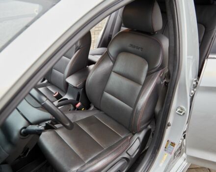 Серый Хендай Элантра, объемом двигателя 1.6 л и пробегом 145 тыс. км за 12500 $, фото 12 на Automoto.ua