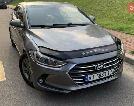 Сірий Хендай Елантра, об'ємом двигуна 2 л та пробігом 165 тис. км за 10700 $, фото 2 на Automoto.ua