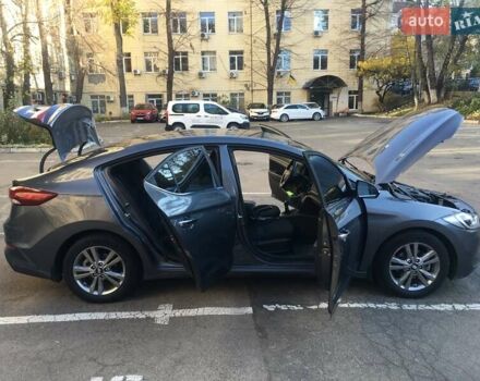 Серый Хендай Элантра, объемом двигателя 2 л и пробегом 183 тыс. км за 15000 $, фото 12 на Automoto.ua