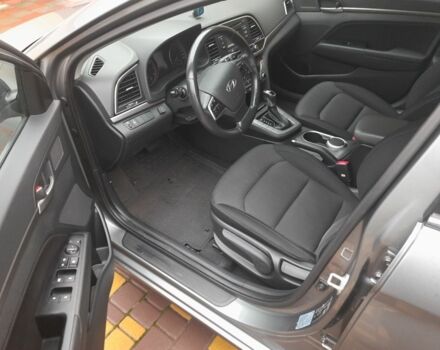 Сірий Хендай Елантра, об'ємом двигуна 0 л та пробігом 132 тис. км за 10900 $, фото 8 на Automoto.ua