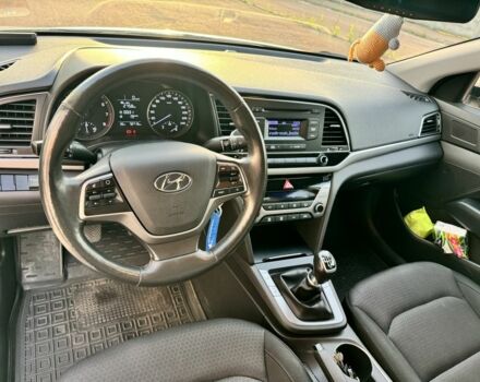 Хендай Элантра 2018 в Борисполе на Automoto.ua Серый Хендай Элантра, объемом двигателя 1.6 л и пробегом 135 тыс. км за 13500 $, фото 6 на Automoto.ua