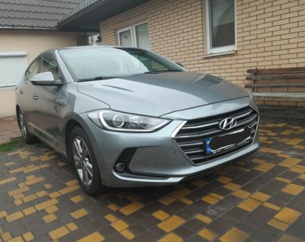 Сірий Хендай Елантра, об'ємом двигуна 0 л та пробігом 132 тис. км за 10900 $, фото 2 на Automoto.ua