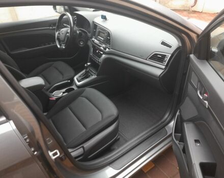 Сірий Хендай Елантра, об'ємом двигуна 0 л та пробігом 132 тис. км за 10900 $, фото 16 на Automoto.ua