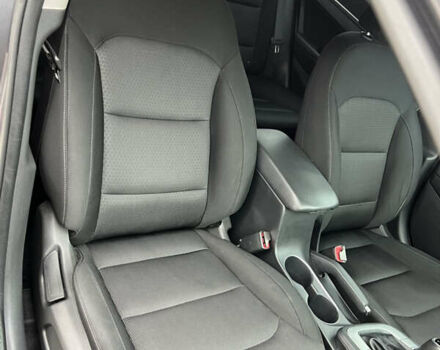 Серый Хендай Элантра, объемом двигателя 1.98 л и пробегом 128 тыс. км за 12500 $, фото 14 на Automoto.ua