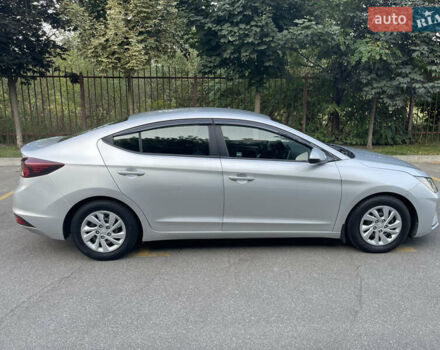 Серый Хендай Элантра, объемом двигателя 2 л и пробегом 97 тыс. км за 11999 $, фото 13 на Automoto.ua