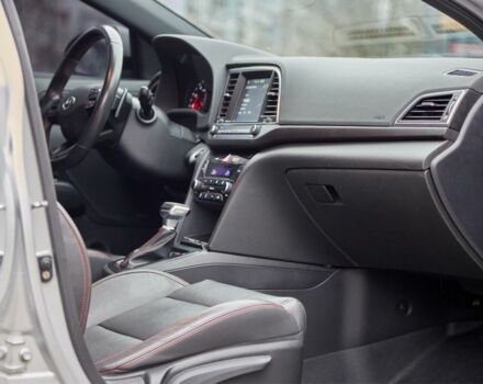 Серый Хендай Элантра, объемом двигателя 1.6 л и пробегом 145 тыс. км за 12500 $, фото 10 на Automoto.ua