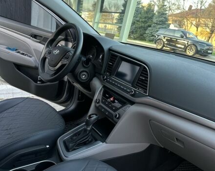 Сірий Хендай Елантра, об'ємом двигуна 2 л та пробігом 160 тис. км за 12800 $, фото 8 на Automoto.ua