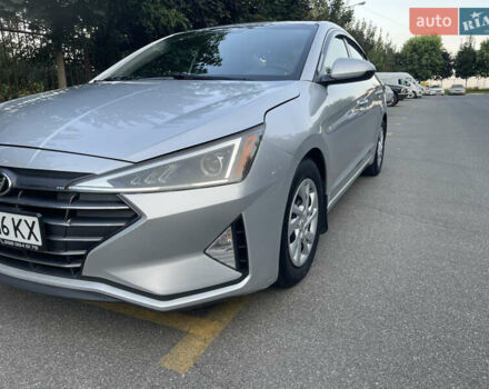 Серый Хендай Элантра, объемом двигателя 2 л и пробегом 97 тыс. км за 11999 $, фото 10 на Automoto.ua