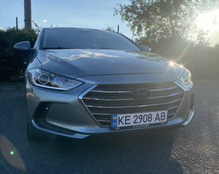 Серый Хендай Элантра, объемом двигателя 2 л и пробегом 96 тыс. км за 9800 $, фото 2 на Automoto.ua