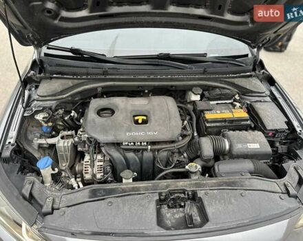 Серый Хендай Элантра, объемом двигателя 2 л и пробегом 175 тыс. км за 11200 $, фото 13 на Automoto.ua