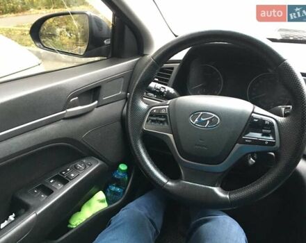 Серый Хендай Элантра, объемом двигателя 2 л и пробегом 183 тыс. км за 15000 $, фото 37 на Automoto.ua