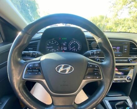 Серый Хендай Элантра, объемом двигателя 1.6 л и пробегом 93 тыс. км за 11900 $, фото 7 на Automoto.ua