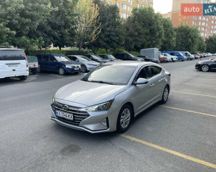 Серый Хендай Элантра, объемом двигателя 2 л и пробегом 97 тыс. км за 12500 $, фото 1 на Automoto.ua