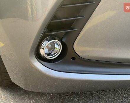 Сірий Хендай Елантра, об'ємом двигуна 2 л та пробігом 165 тис. км за 10700 $, фото 7 на Automoto.ua