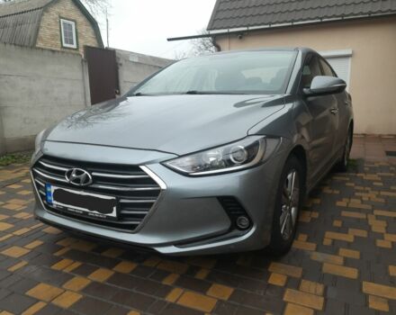 Сірий Хендай Елантра, об'ємом двигуна 0 л та пробігом 132 тис. км за 10900 $, фото 3 на Automoto.ua