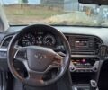 Сірий Хендай Елантра, об'ємом двигуна 1.59 л та пробігом 140 тис. км за 12000 $, фото 11 на Automoto.ua