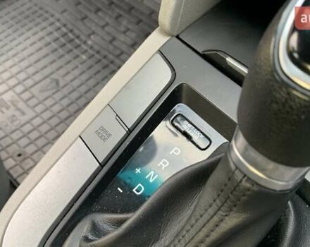 Сірий Хендай Елантра, об'ємом двигуна 2 л та пробігом 165 тис. км за 10700 $, фото 29 на Automoto.ua