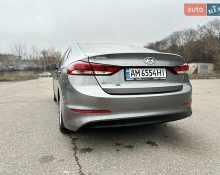 Серый Хендай Элантра, объемом двигателя 2 л и пробегом 175 тыс. км за 11200 $, фото 17 на Automoto.ua