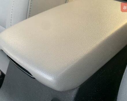 Сірий Хендай Елантра, об'ємом двигуна 2 л та пробігом 165 тис. км за 10700 $, фото 36 на Automoto.ua