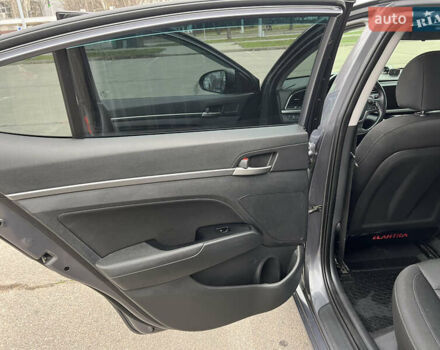 Серый Хендай Элантра, объемом двигателя 1.98 л и пробегом 128 тыс. км за 12500 $, фото 22 на Automoto.ua