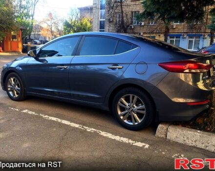 Серый Хендай Элантра, объемом двигателя 2 л и пробегом 183 тыс. км за 15000 $, фото 2 на Automoto.ua