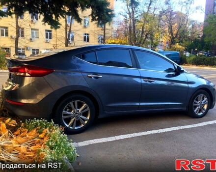 Серый Хендай Элантра, объемом двигателя 2 л и пробегом 183 тыс. км за 15000 $, фото 3 на Automoto.ua