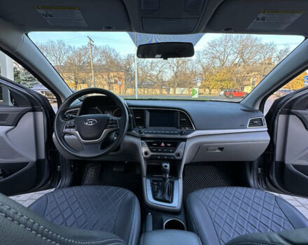 Сірий Хендай Елантра, об'ємом двигуна 2 л та пробігом 160 тис. км за 12800 $, фото 11 на Automoto.ua